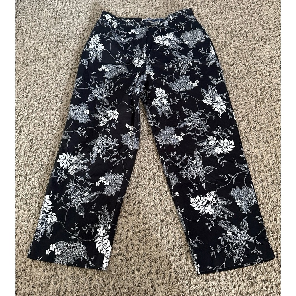 Izod Stretch Women's Black & White Floral Print Capris Size 10